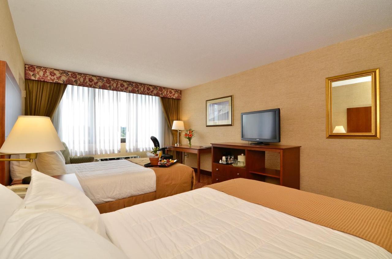 Clarion Hotel Airport Portland Bagian luar foto