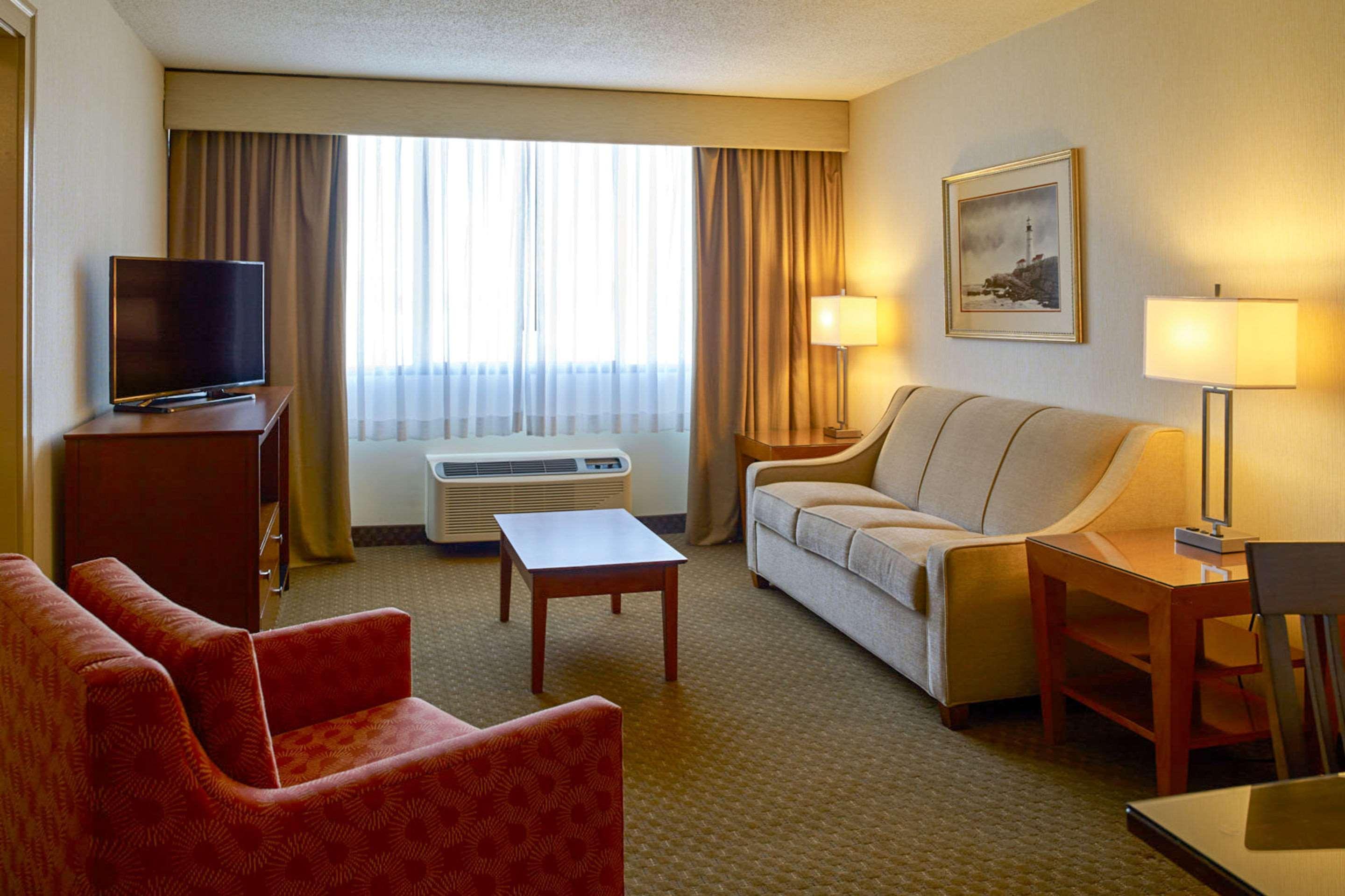 Clarion Hotel Airport Portland Bagian luar foto