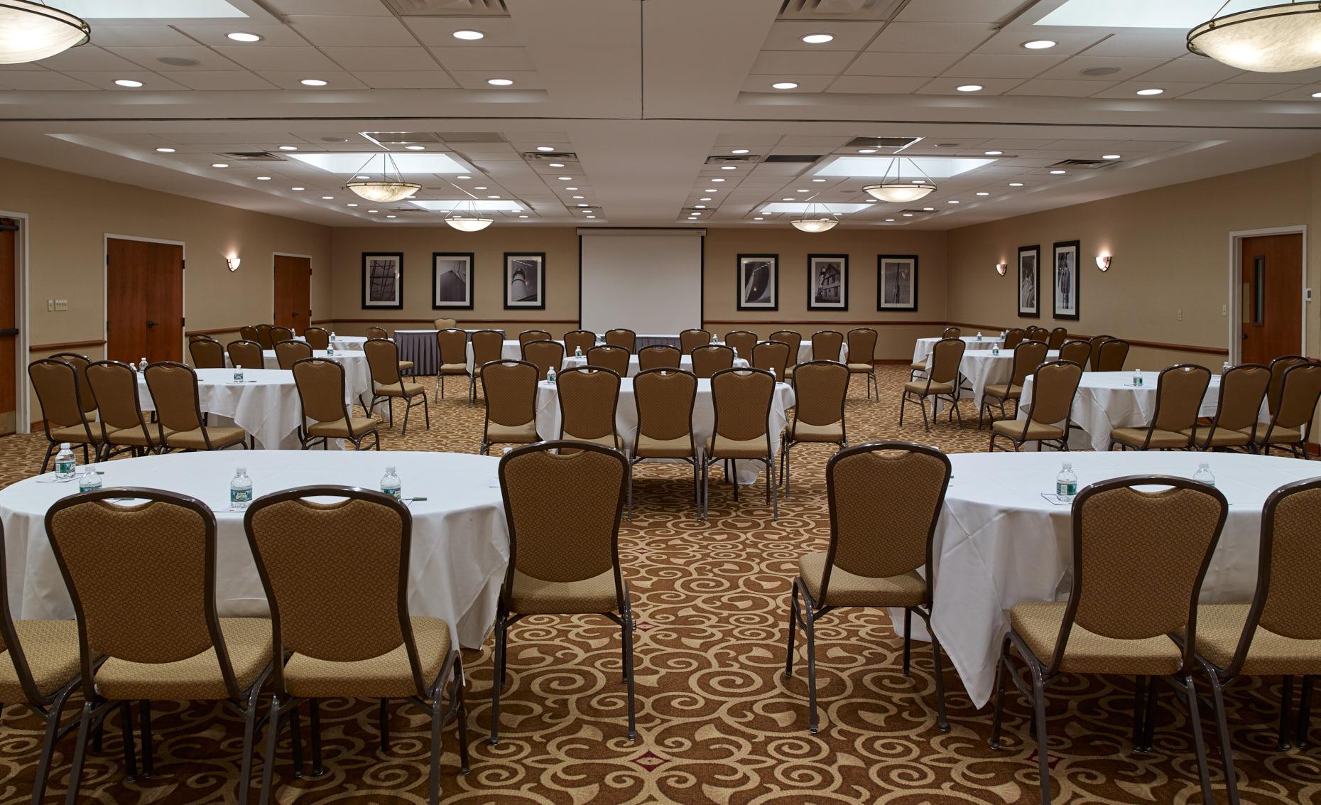 Clarion Hotel Airport Portland Bagian luar foto