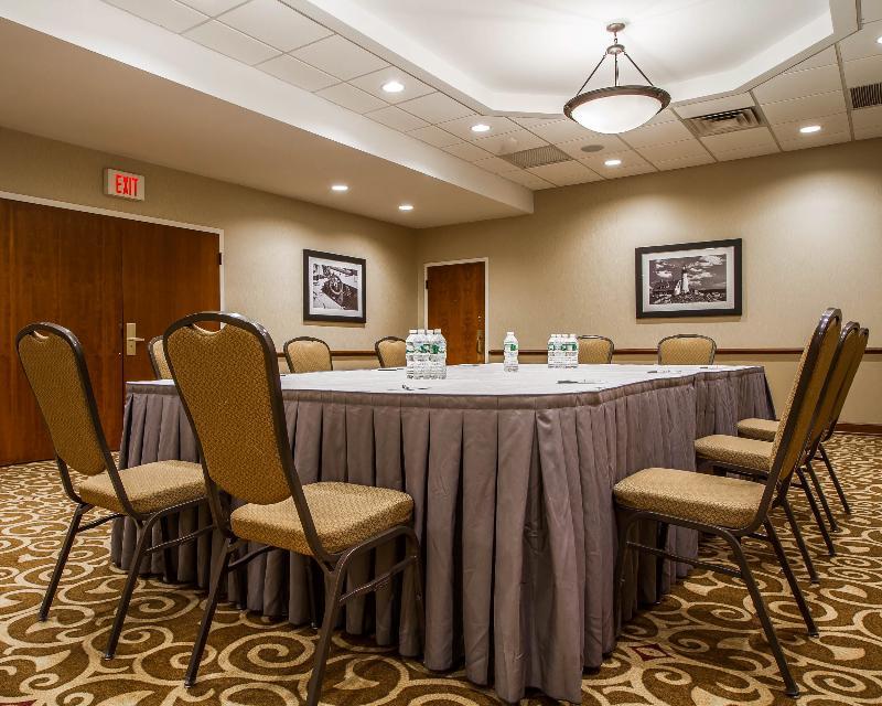 Clarion Hotel Airport Portland Bagian luar foto
