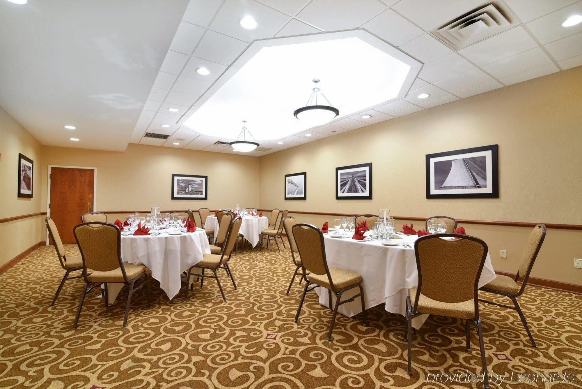 Clarion Hotel Airport Portland Bagian luar foto